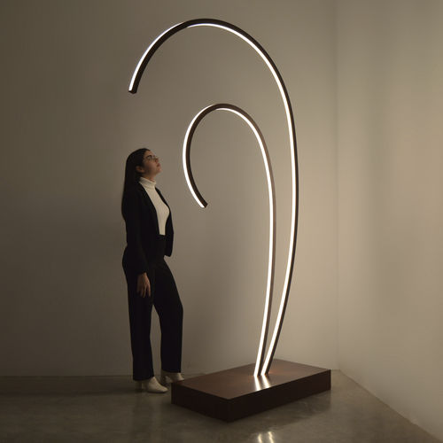 Напольная лампа - ANT - KISSA LAMPS - из экструдированного алюминия / из термолакированного алюминия / уникальный дизайн