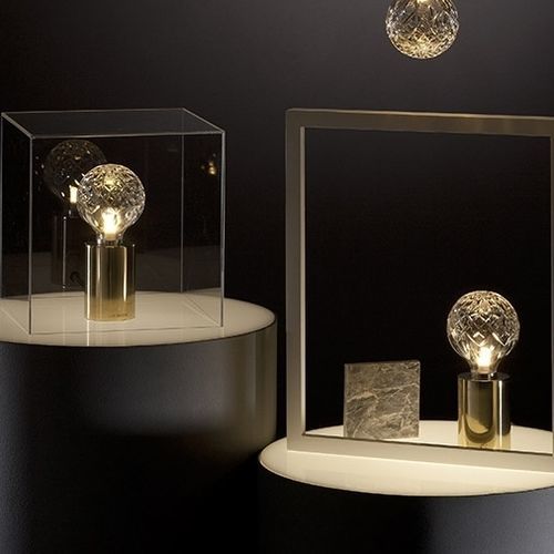 Подвесная лампа - CRYSTAL BULB - Lee Broom - настольная / из стали / из матированной латуни