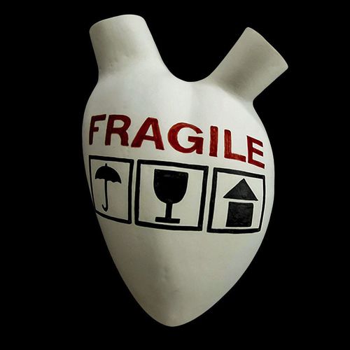 Современная ваза - FRAGILE - ELICA STUDIO - из фарфора / настенная / ручной работы