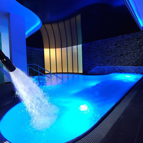 Изогнутый бассейн - SPA4 - для интерьера / для оздоровительного центра / заглубленный
