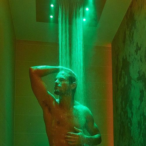 Душ в итальянском стиле - EXPERIENCE - SPA4 - контрастный / из бетона / фиксированный