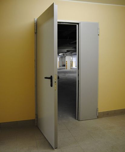 Служебная дверь - Corner Frame - Endoors - из стального листа / створчатая / современная