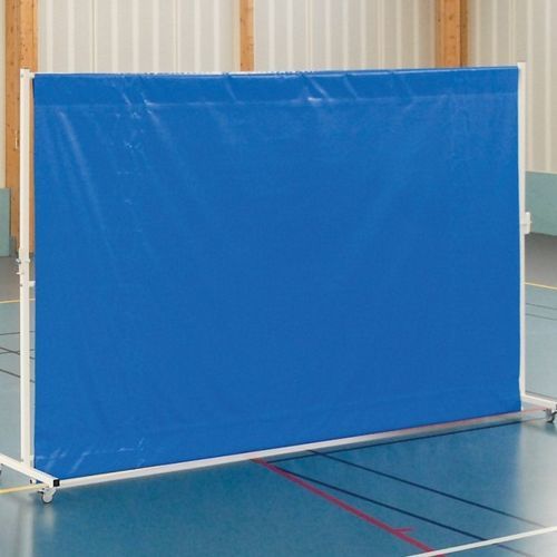 Разделитель пространства из металла - Metalu Plast - из ткани / для спортивного учреждения / для интерьера