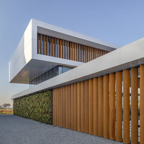 Сэндвич-панель для фасада - Foshan Henglicai Building Materials Co.,Ltd. - для стены / 2 поверхности из алюминия / сотовая конструкция из алюминия