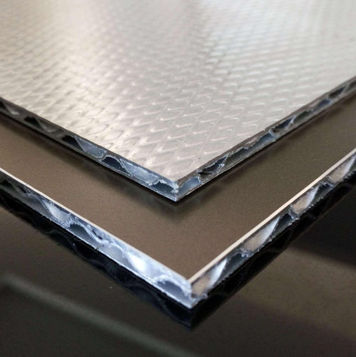Строительная композитная панель - Foshan Henglicai Building Materials Co.,Ltd. - для отделки фасадов / для внешнего благоустройства / устойчивая к атмосферным воздействиям