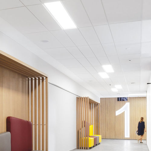 Подвесной потолок из минерального волокна - AMF THERMATEX Alpha One - Knauf Ceiling Solutions - из плит / для офиса / для интерьера