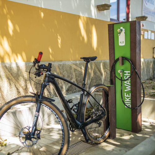 Станция для ремонта велосипедов из пластика - CYCLIN' CENTERS - Floema - с комплектом инструментов / для общественных мест