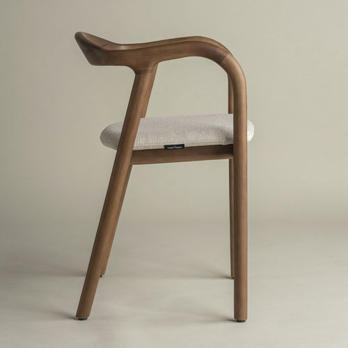 Современный cтул - Mosso  - Pommier Furniture - для интерьера / из ткани / с основанием из дуба