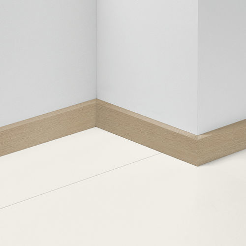 Коричневый плинтус - OAK D150  - PARADOR - из дерева / молдинг / для электросети