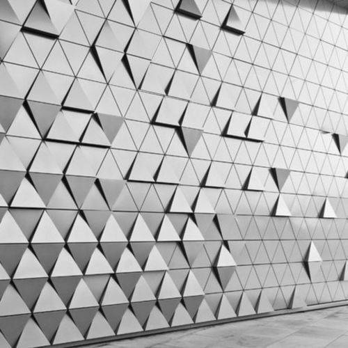 Чешуйчатая облицовка фасада - TRIGRID DIAMONDFORMATION - Axes in Excess - из металла / из полотна / вертикальная