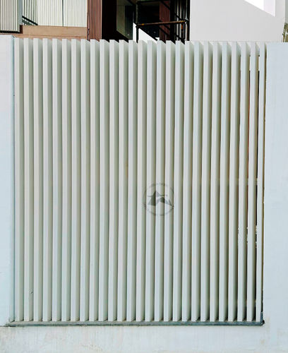 Разделительная перегородка жалюзи - GRILLE 50100 - Axes in Excess - из металла / из алюминия / имитация металла