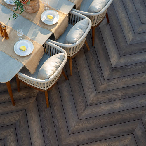 Террасная доска из дуба - Enhanced Grain - MILLBOARD - серое / бежевое / черное