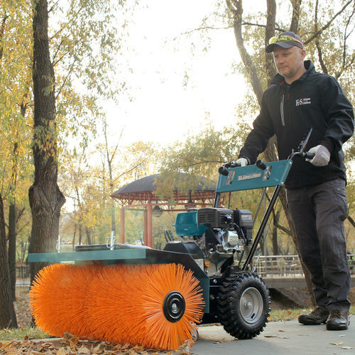 Подметальная машина с двигателем - KS 7HP-MFM 60 - DIMAX International GmbH - для улиц / для наружного применения / для листьев