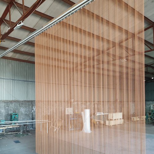 Штора из металлической сетки - QKMCD-04 - HEBEI JOINWIN ARCHITECTURAL DESIGN CO.,LTD - однотонная / из алюминия / из меди