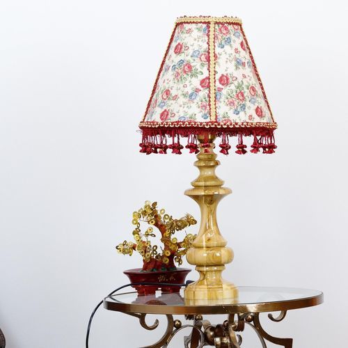 Настольная лампа - Prague 01-03 - DelightLamps - из ткани / из дерева / классическая
