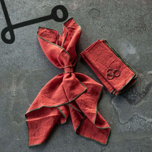 Столовая салфетка из льна - RED - dELENZO LINEN FROM EUROPE S.L - однотонная / вышитая / моющаяся