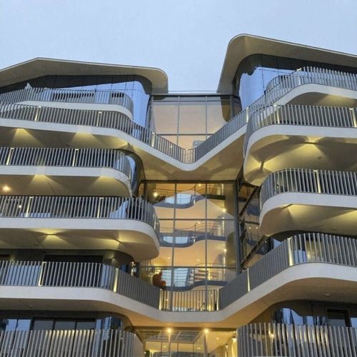 Балкон из предварительно подготовленного бетона - Groupe Saint Léonard - с панелями
