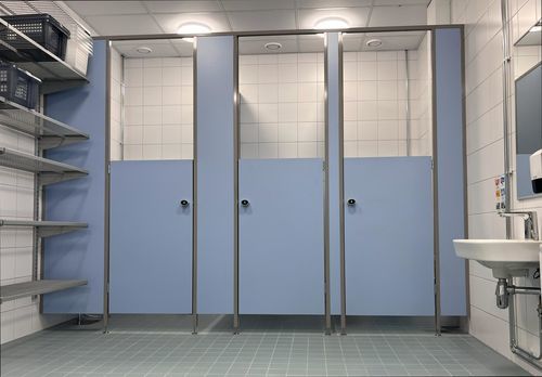 Перегородка для туалета из ламината высокого давления - LTT KINDERGARTEN - Eltete Oy - из ламината высокого давления