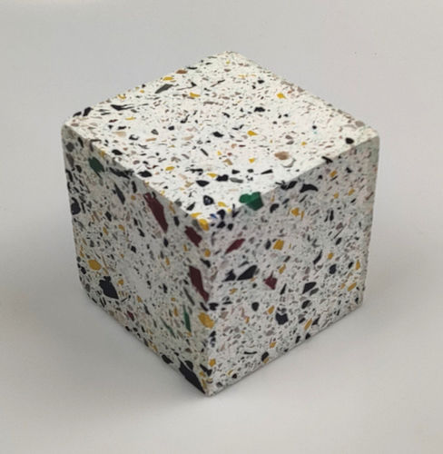 Пресс-папье из пластика - SMALL  CUBE - BlueCycle - из бумаги
