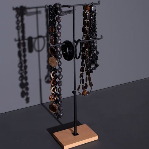 Выставочный стенд-витрина для украшений - INT001_BL+WORW - Best Mannequins BV - на столешнице / из стали, покрытой порошком / двусторонний
