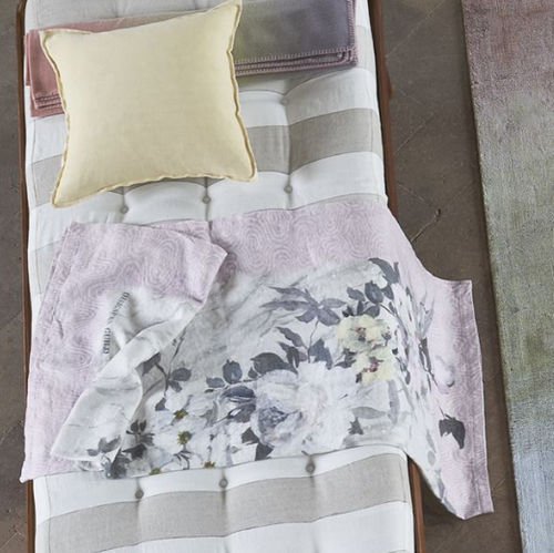 Плед из льна - CARRARA FIORE GRANDE CAMEO  - DESIGNERS GUILD
