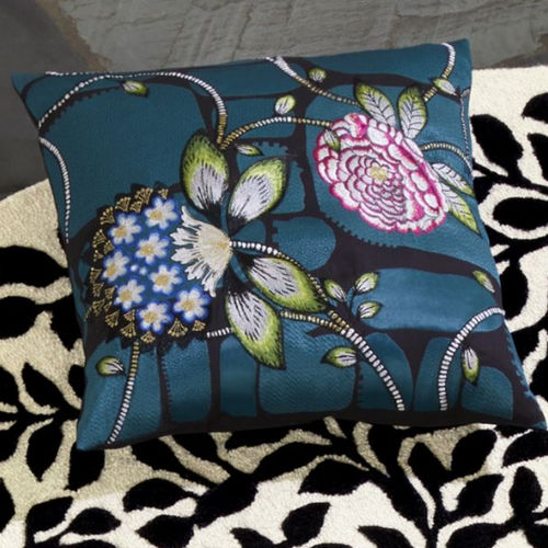 Квадратная подушка - LES ROSALES BLEU PAON - DESIGNERS GUILD - в цветочек / однотонная / многоцветная