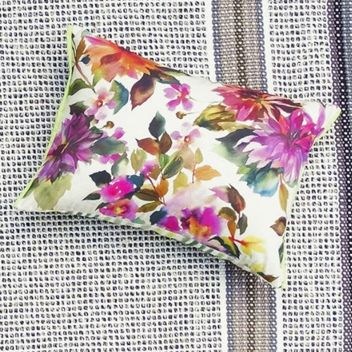 Подушка для наружного применения - MANCHU  - DESIGNERS GUILD - прямоугольная / в цветочек / из ткани