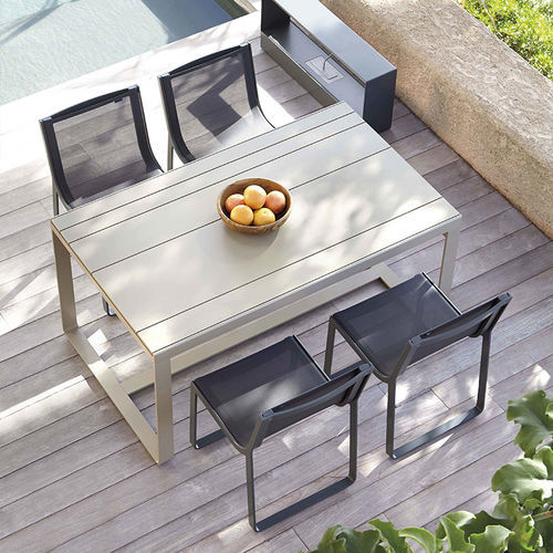 Современный обеденный стол - FLAT  - GANDIA BLASCO - из Dekton® / из полиэтилена / с основанием из алюминия