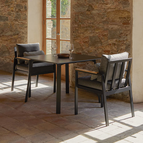Современный обеденный стол - TIMELESS  - GANDIA BLASCO - из Dekton® / с основанием из алюминия / прямоугольный