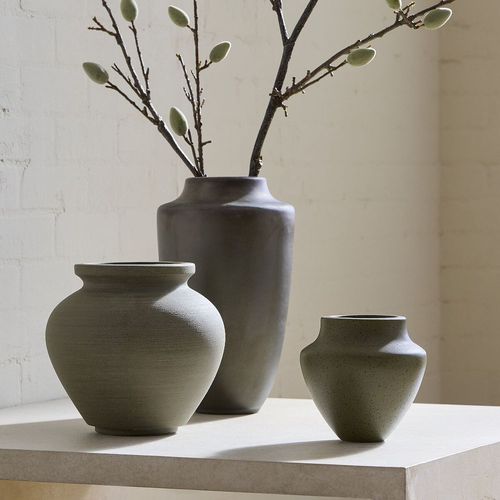 Современная ваза - Charlie - West Elm - из керамики / ручной работы / зеленая
