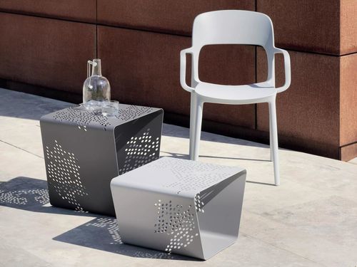 Журнальный столик для наружного применения - PATTERN - BONTEMPI CASA - современный / из металла / из лакированного металла