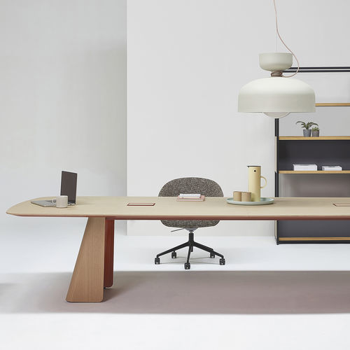 Современный стол для конференций - MOSS COLLECTION - Nienkamper - из дерева / с основанием из древесины / прямоугольный