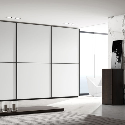 Современный шкаф для одежды - MIX BLANCO MATE - MUEBLES DOCA - из лакированного стекла / с раздвижной дверцей