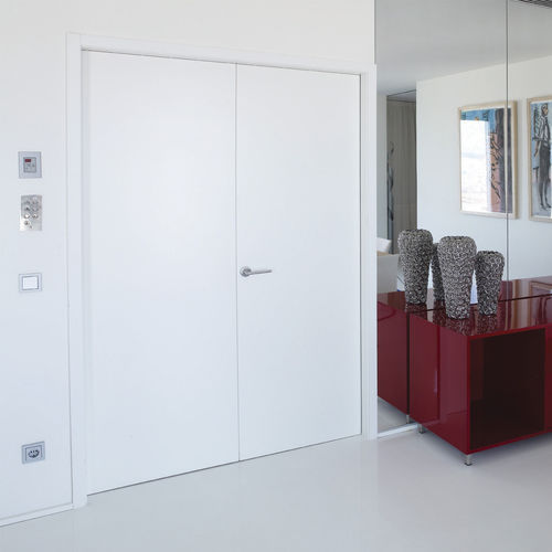 Дверь для интерьера - FLAT - CARRE furniture - из дерева / створчатая / заподлицо