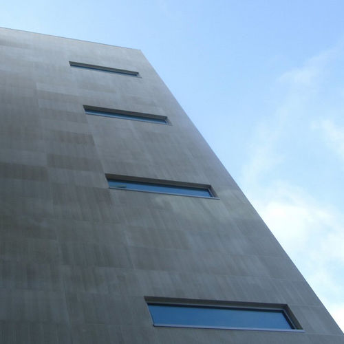 Панельная облицовка фасада - BLACK  - Stone panels - из шифера / полированная / большого формата