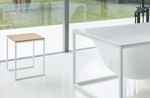 Современный табурет - BetteLux Shape Stool - Bette GmbH & Co. KG - из дерева / с основанием из стали, покрытой порошком / черный