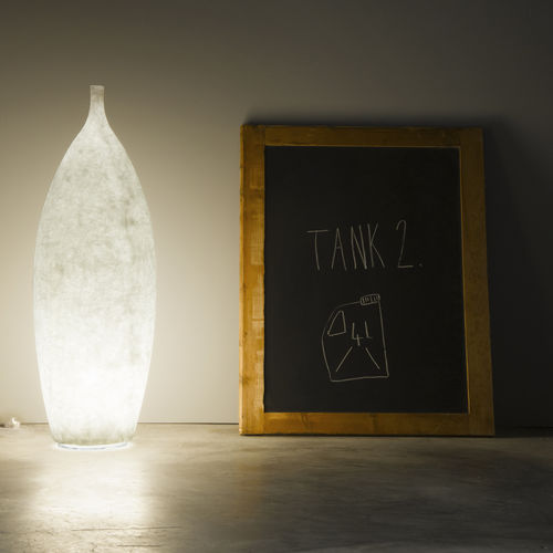 Напольная лампа - Tank 2 - in-es artdesign - из поликарбоната / из Nebulite® / современная