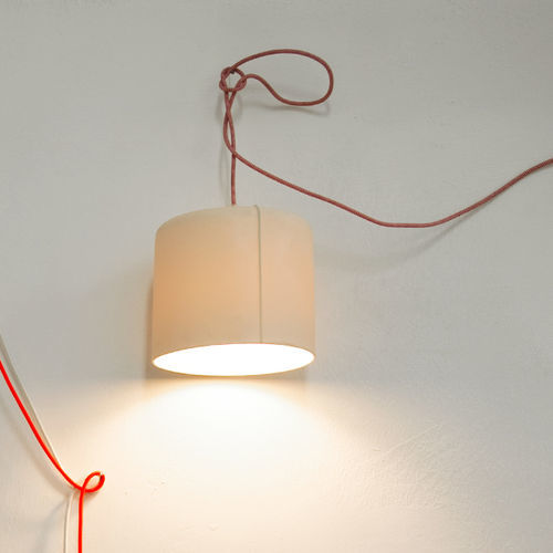 Современный настенный светильник - Candle 2 - in-es artdesign - для интерьера / из Laprene® / цилиндрический