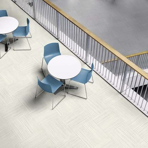 Виниловое напольное покрытие - CIRRO : LINEAR CHALK  - Amtico International - для интерьера / для домашнего использования / для профессионального использования