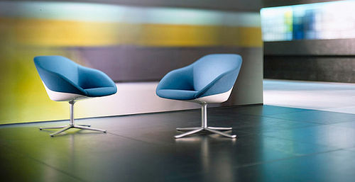 Современное кресло - TURTLE LOUNGE - Walter Knoll - из кожи / из ткани / с крестообразным основанием