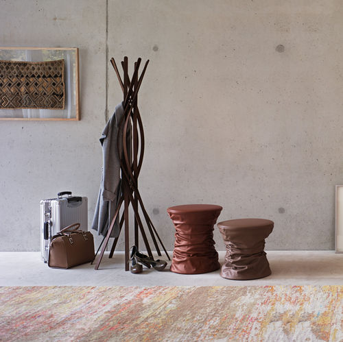 Современный вспомогательный столик - BELLOWS COLLECTION - Walter Knoll - из кожи / круглый / для бытового использования