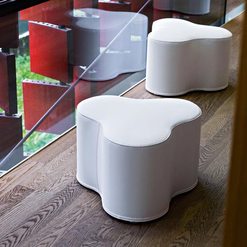 Современный пуф - TRIFOGLIO - Tacchini - из ткани / белый
