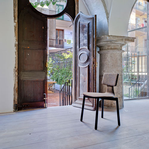 Cтул для столовых скандинавский дизайн - SILLA40 - SANCAL - для интерьера / из ткани / дерево