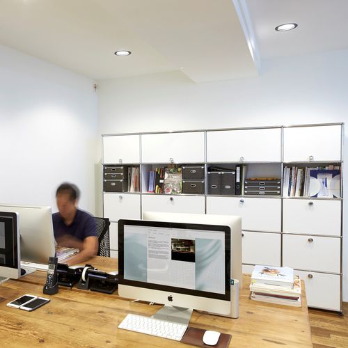 Высокий шкаф для папок - USM Haller - USM Modular Furniture - из металла / с выдвижными ящиками / модульный