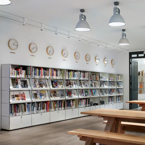 Модульный книжный шкаф - USM Haller - USM Modular Furniture - современный / для офиса / из металла