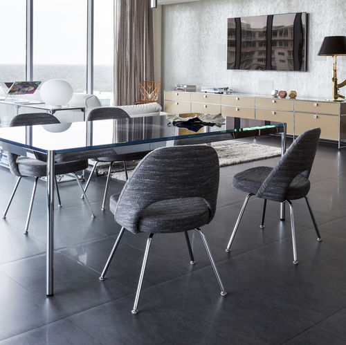 Современный обеденный стол - USM Haller - USM Modular Furniture - из стекла / из металла / с основанием из металла