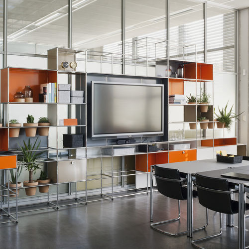 Современный настенный комплект для ТВ - World of Plants for USM Haller - USM Modular Furniture - из металла / модульный / с полками