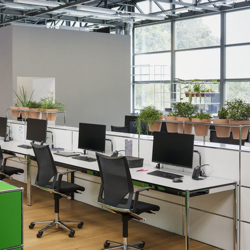 Напольный шкаф для хранения - World of Plants for USM Haller - USM Modular Furniture - для профессионального использования