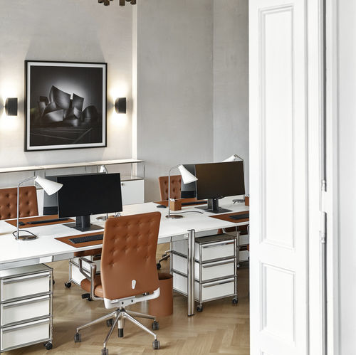 Тумба под письменный стол МДФ - USM Haller - USM Modular Furniture - из металла / с 3 выдвижными ящиками / на роликах