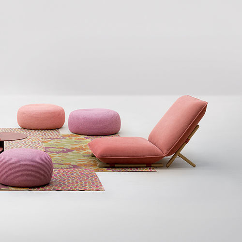 Современное низкое кресло - HIRO - PAOLA LENTI - из ткани / из дерева / серое